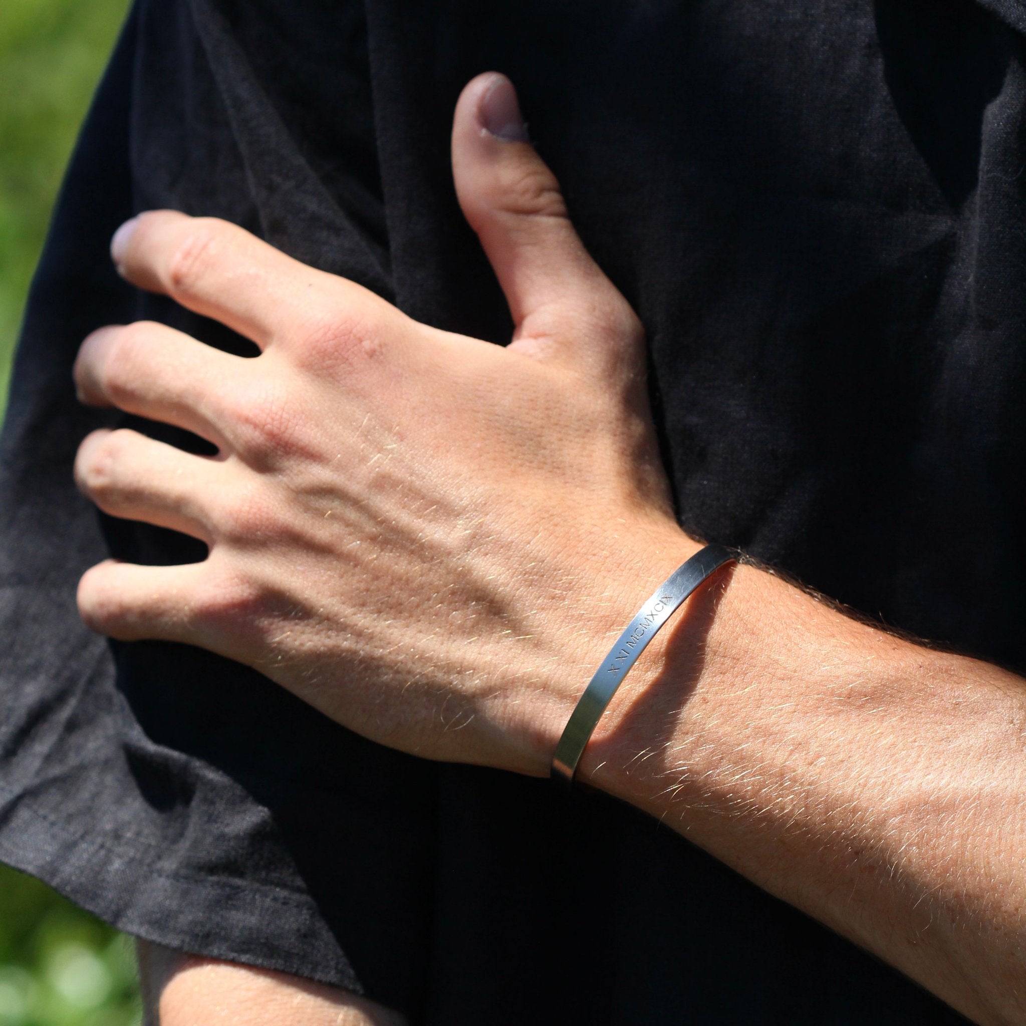 mens custom cuff