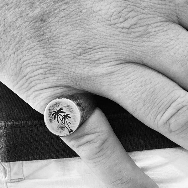 Palm Globe Ring | Silver
