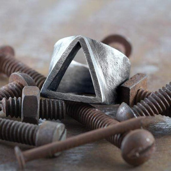 silver triangle ring